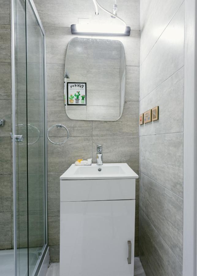 The Avery Suites, East Legon อักกรา ภายนอก รูปภาพ
